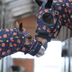 Weatherbeeta Shop -Weatherbeeta Shop 6394 202320Weatherbeeta20Stretch20Hood20With20Zip2058953620 20Squirrel20Print203.700x700